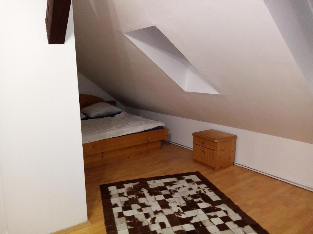 Apartmany Lend Exteriör bild